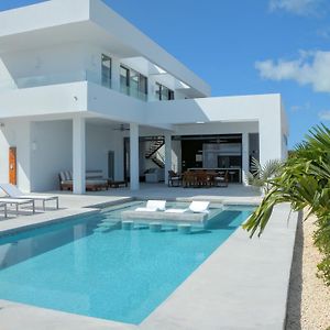 White Villas Resort - 2-Bedroom Private Villa - V6